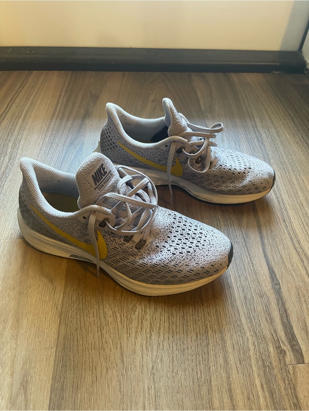 Nike Women's Grey and Yellow Nike Pegasus 35